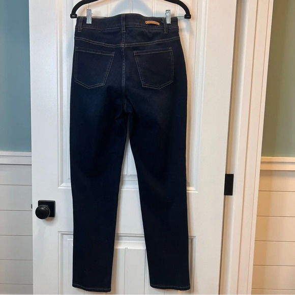 Soft Surroundings Ultimate Denim Relaxed Jean. Nightfall Wash. Size Small. - Picture 4 of 15